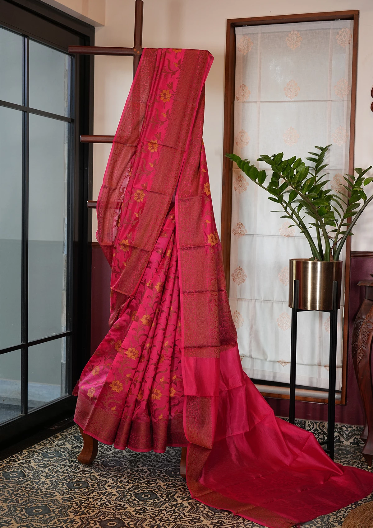 Bright Pink Chiniya Dupion Alfi Banarasi Saree