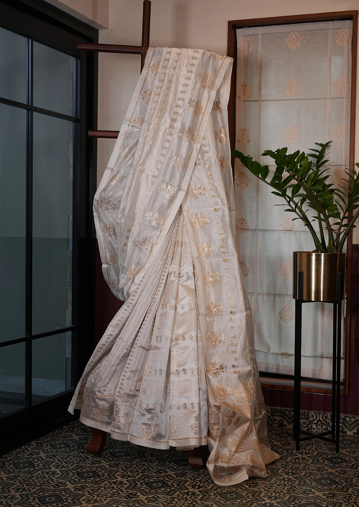 Off-White Puna Silk Banarasi Saree